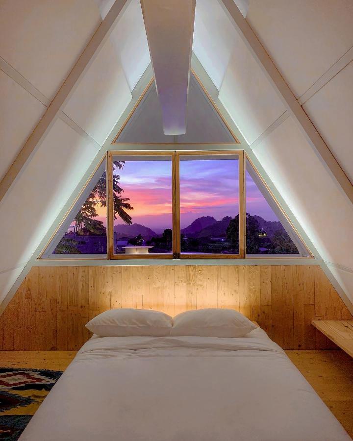 Rumah Atsiri Glamping Karanganyar  ภายนอก รูปภาพ
